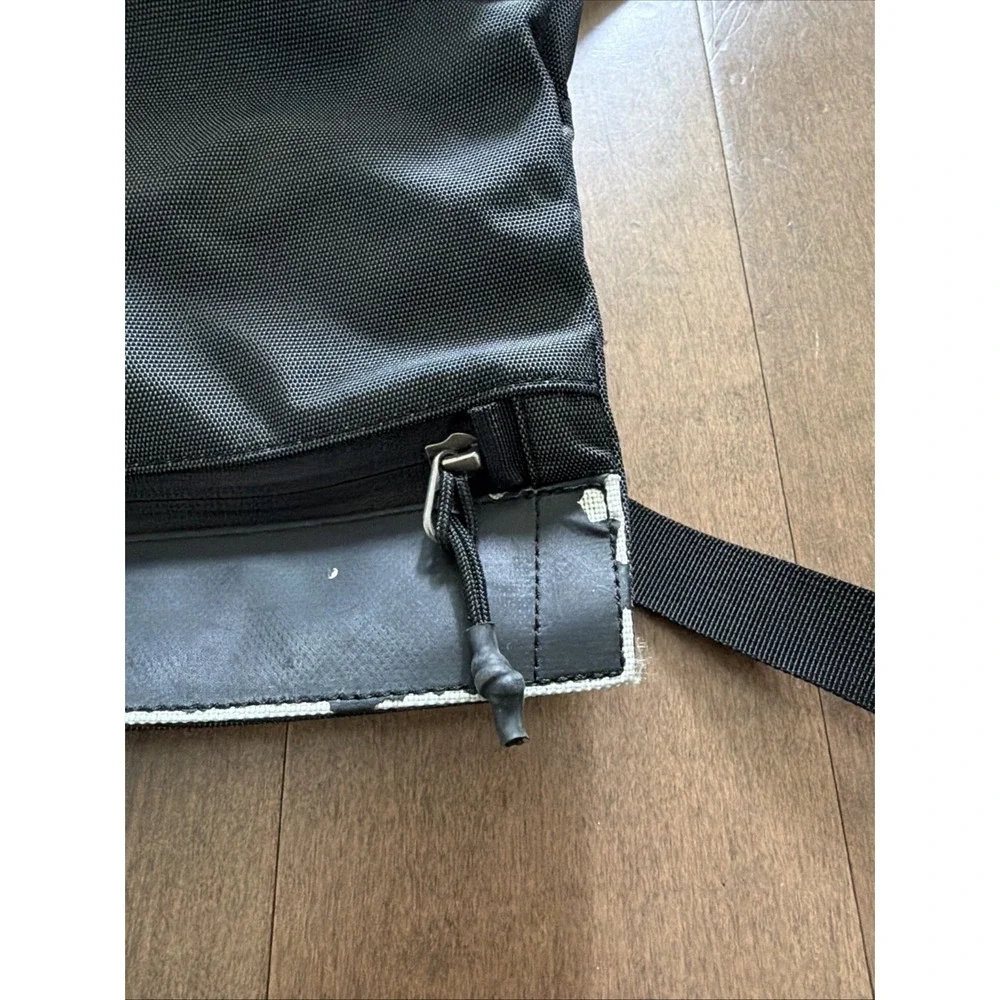 Thule Covert DSLR Rolltop Backpack Black Camera Laptop Drone Bag Nylon Used